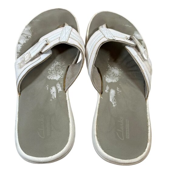 Clarks Cloudsteppers Brinkley Jazz White Thong Sandals Flip Flops Outdoor - Picture 6 of 8